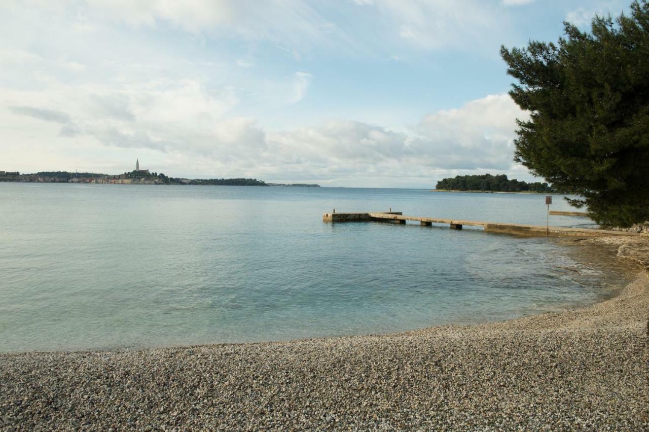 Apartmen Relax 200 M T Beach Rovinj Exterior photo