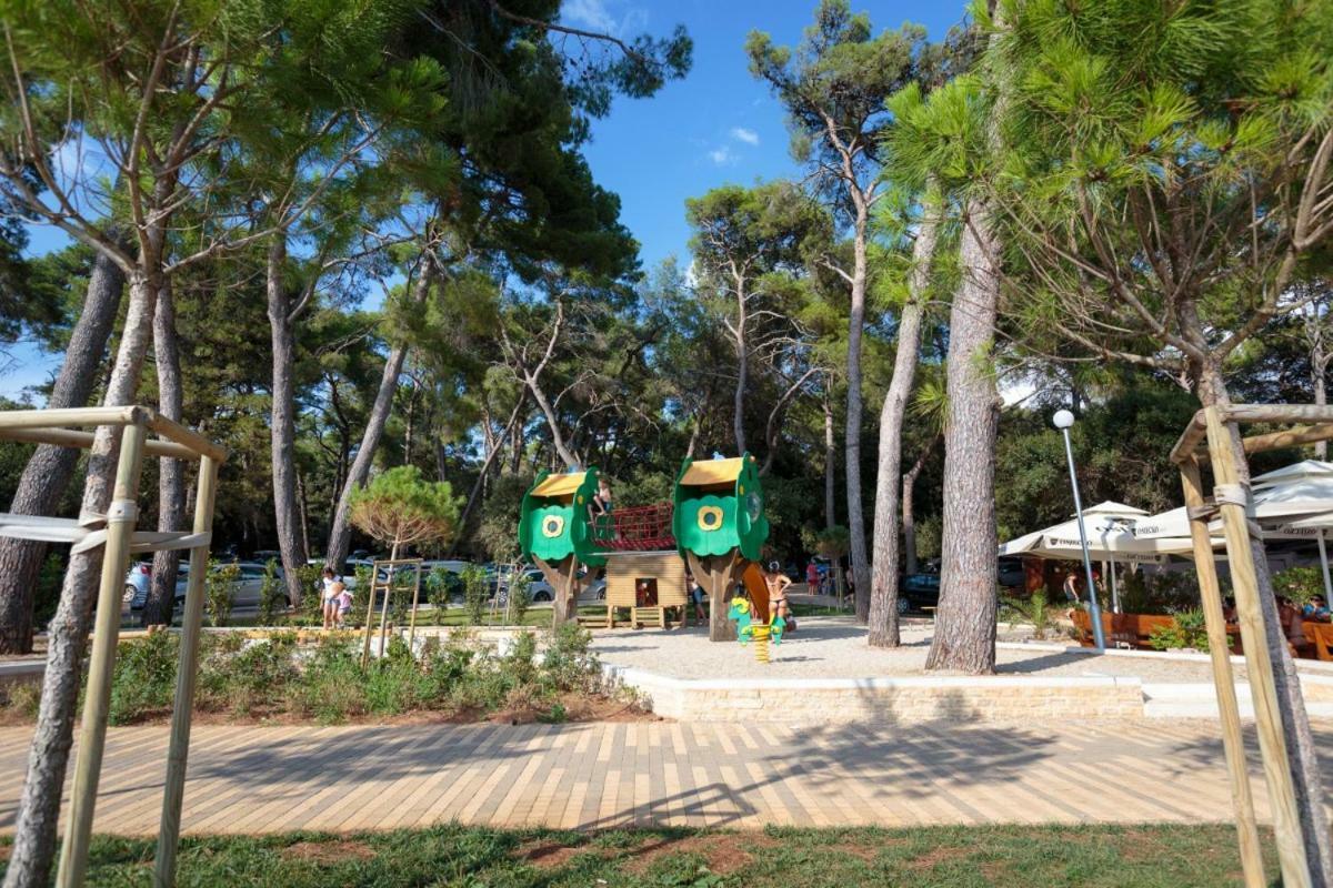 Apartmen Relax 200 M T Beach Rovinj Exterior photo